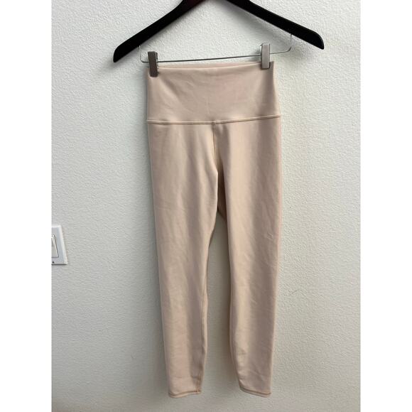 Alo Set Intrigue bra M airlift leggings S light cream - Picture 3 of 12